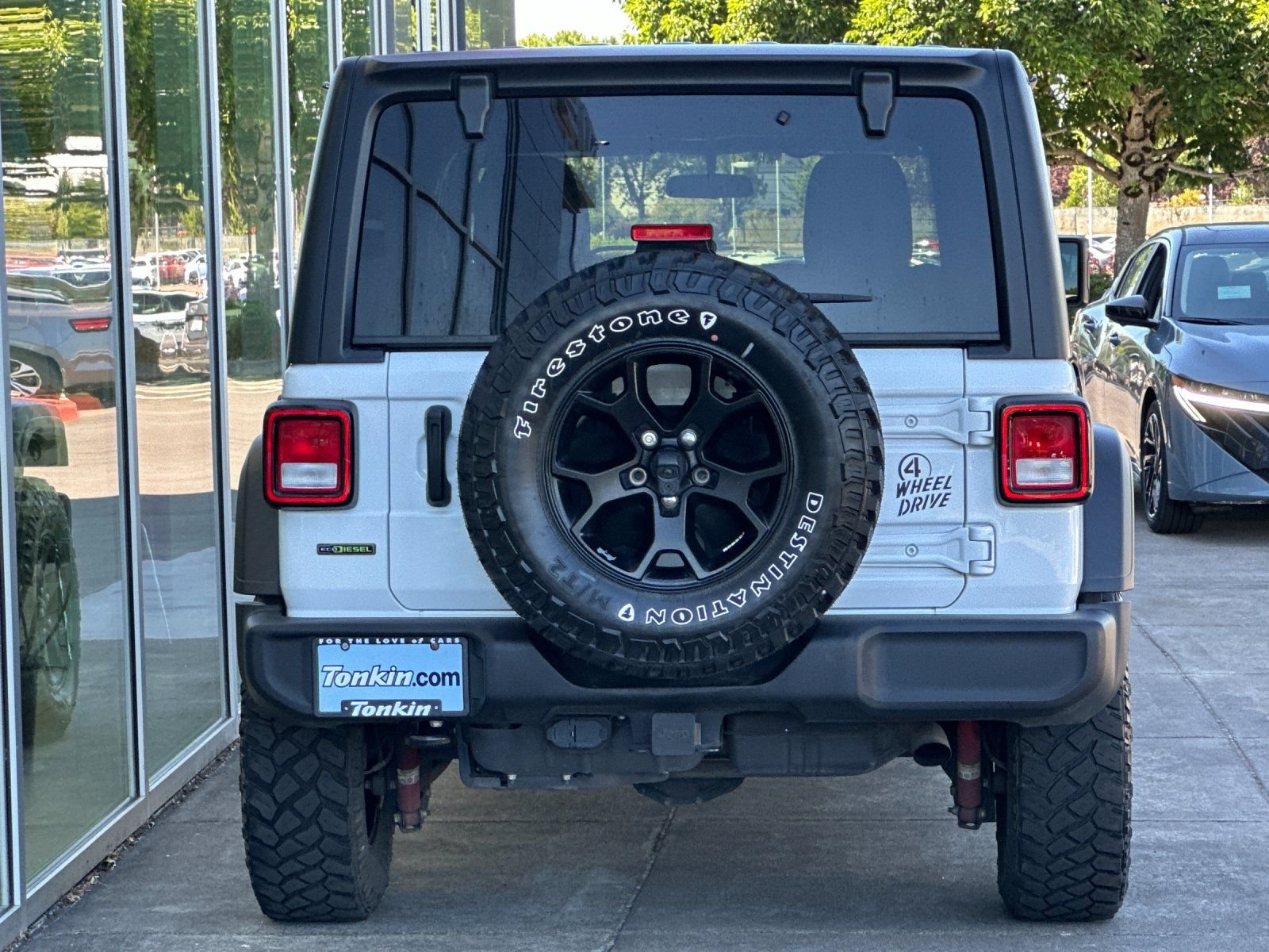 Used 2022 Bright White Clearcoat Jeep Unlimited Willys image 4