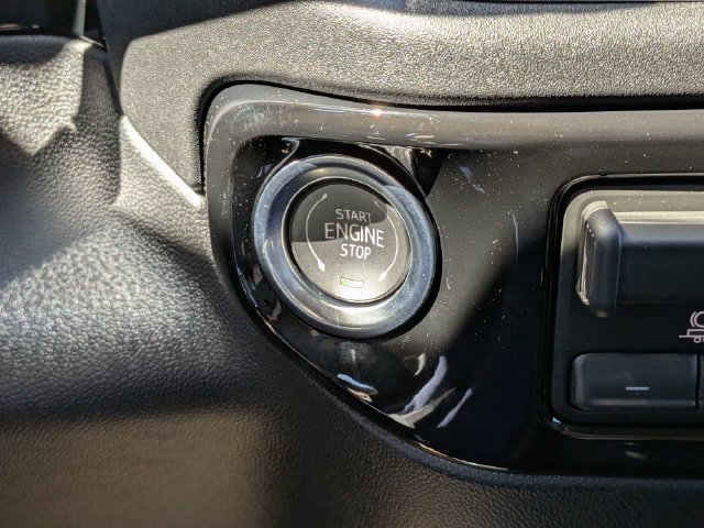 New 2026 Summit White Chevrolet LT image 29
