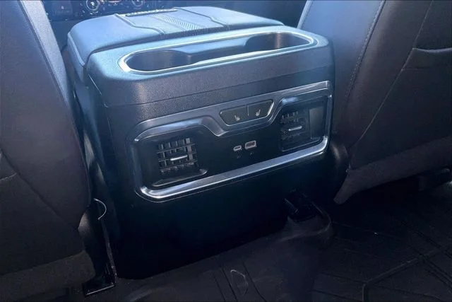 2024 Chevrolet Silverado 3500HD High Country - Photo 25