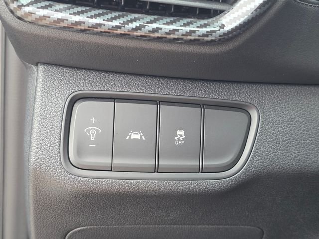 Used 2020 Gray Hyundai SE image 27