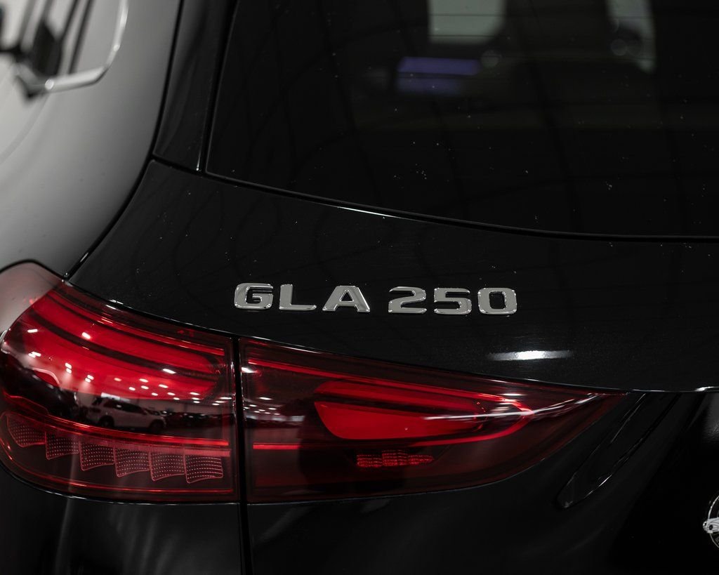 Used 2026 Black Mercedes-Benz GLA 250 image 11