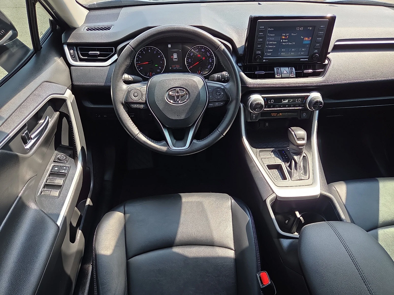 Used 2022 Magnetic Gray Metallic Toyota XLE Premium image 11