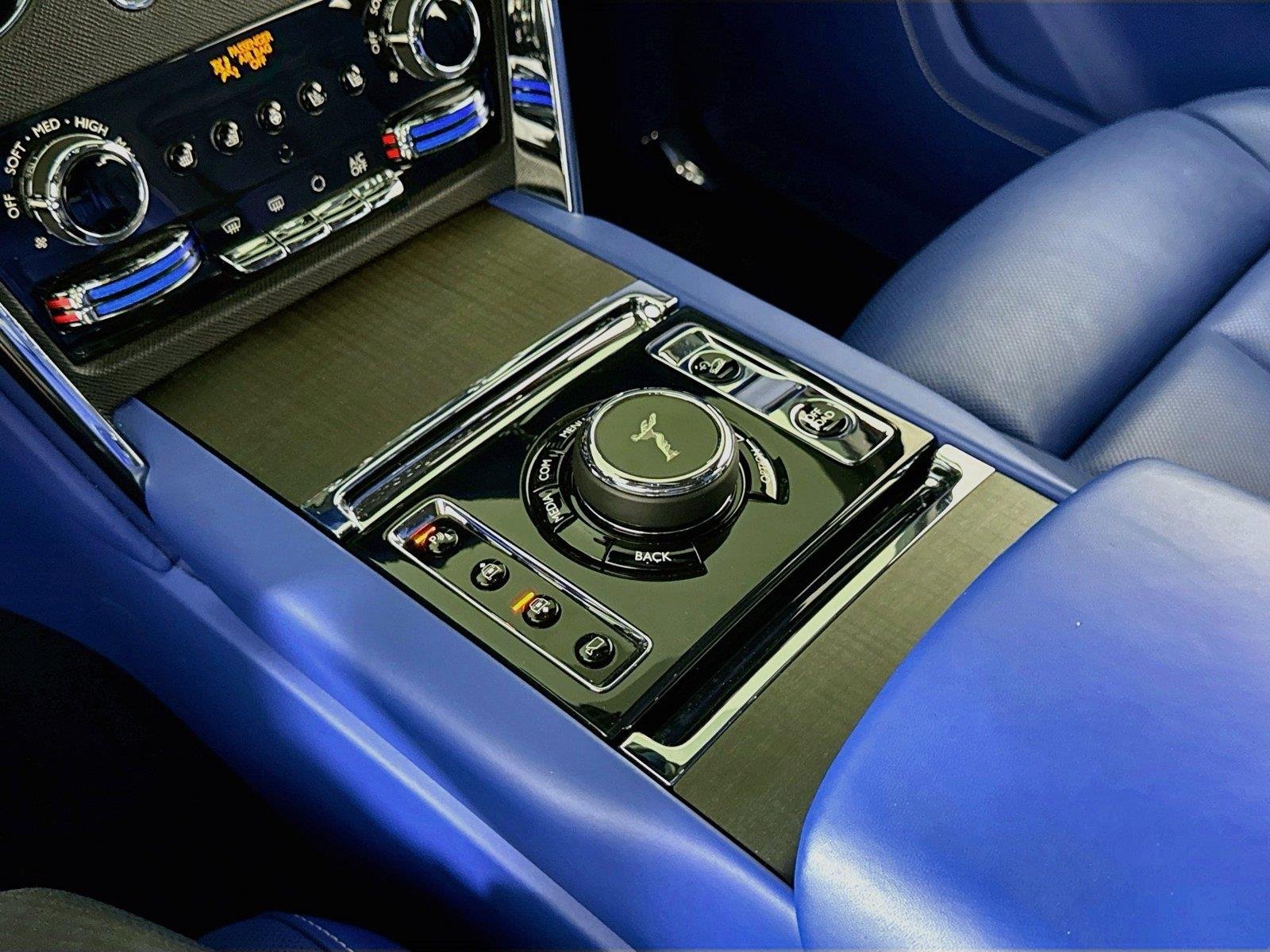 Used 2020 Black Diamond Rolls-Royce Starlight Headliner | 26
