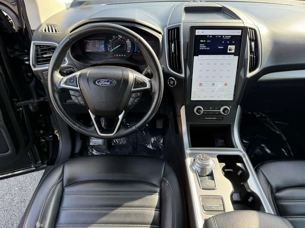 Used 2023 Black Ford SEL image 16