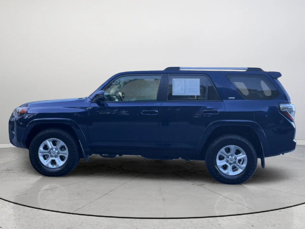 2023 Toyota 4Runner SR5 - Photo 9