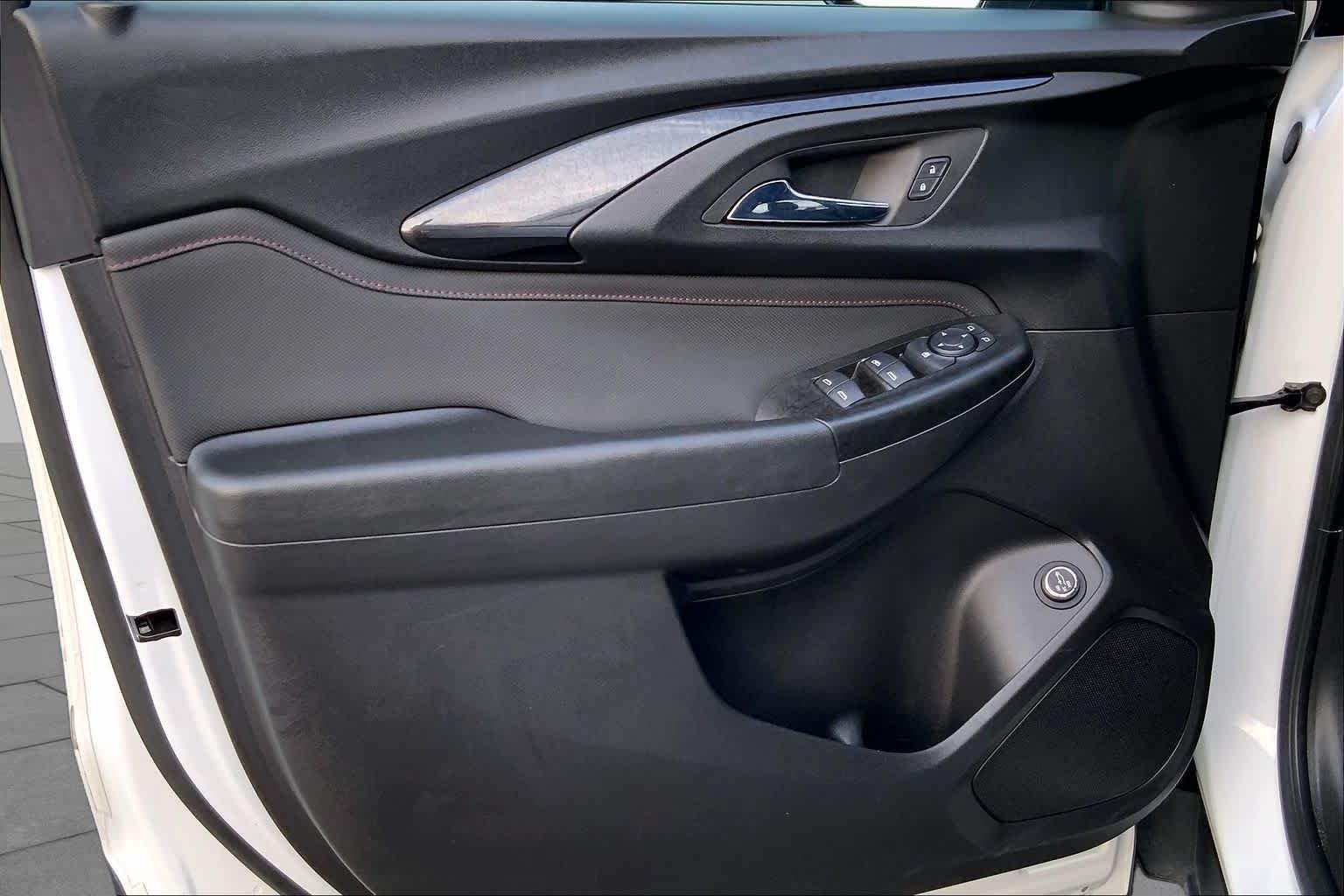 Used 2023 Summit White Chevrolet RS image 19