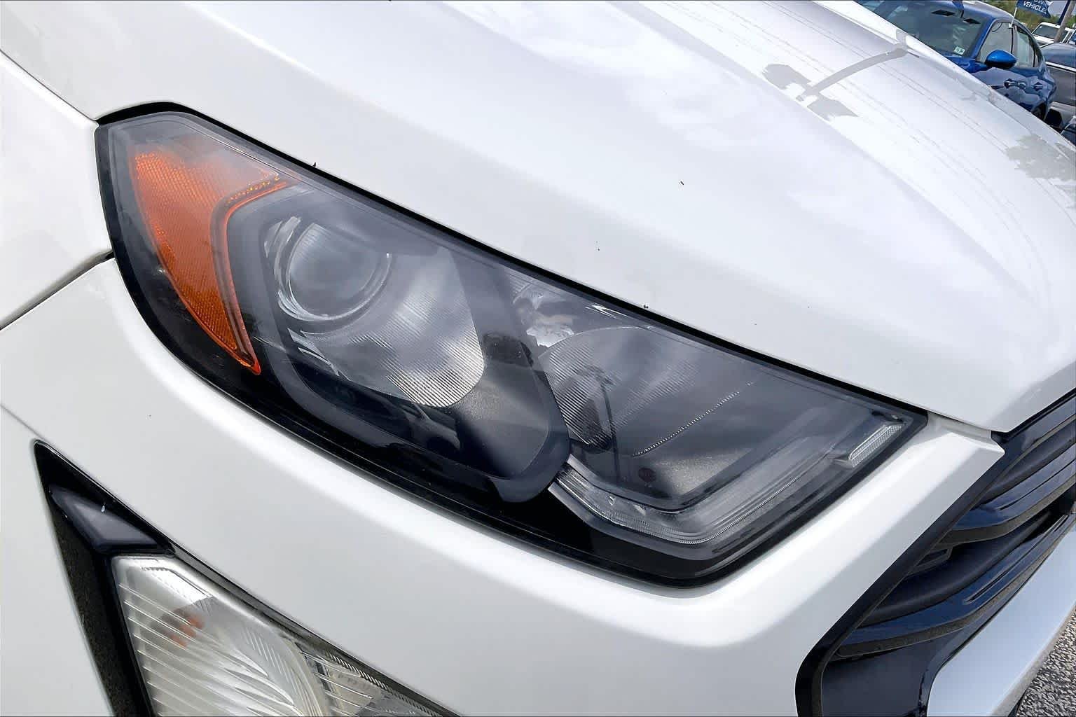 Used 2019 Diamond White Ford SES image 26