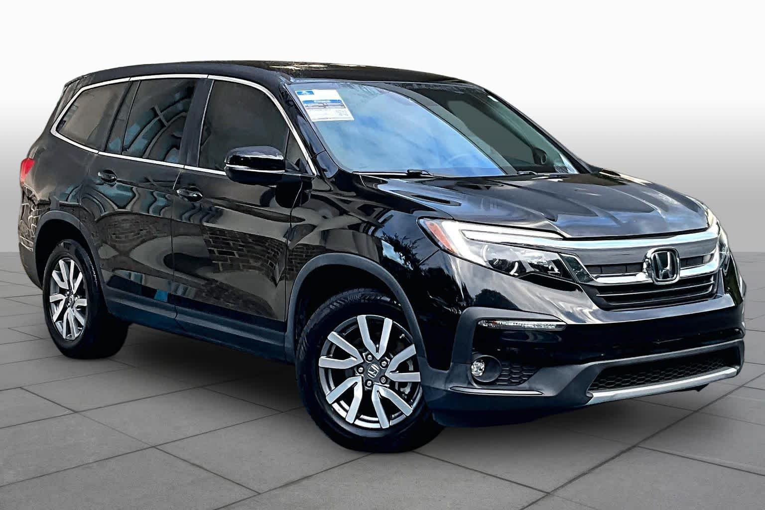 Used 2019 Crystal Black Pearl Honda EX-L image 3
