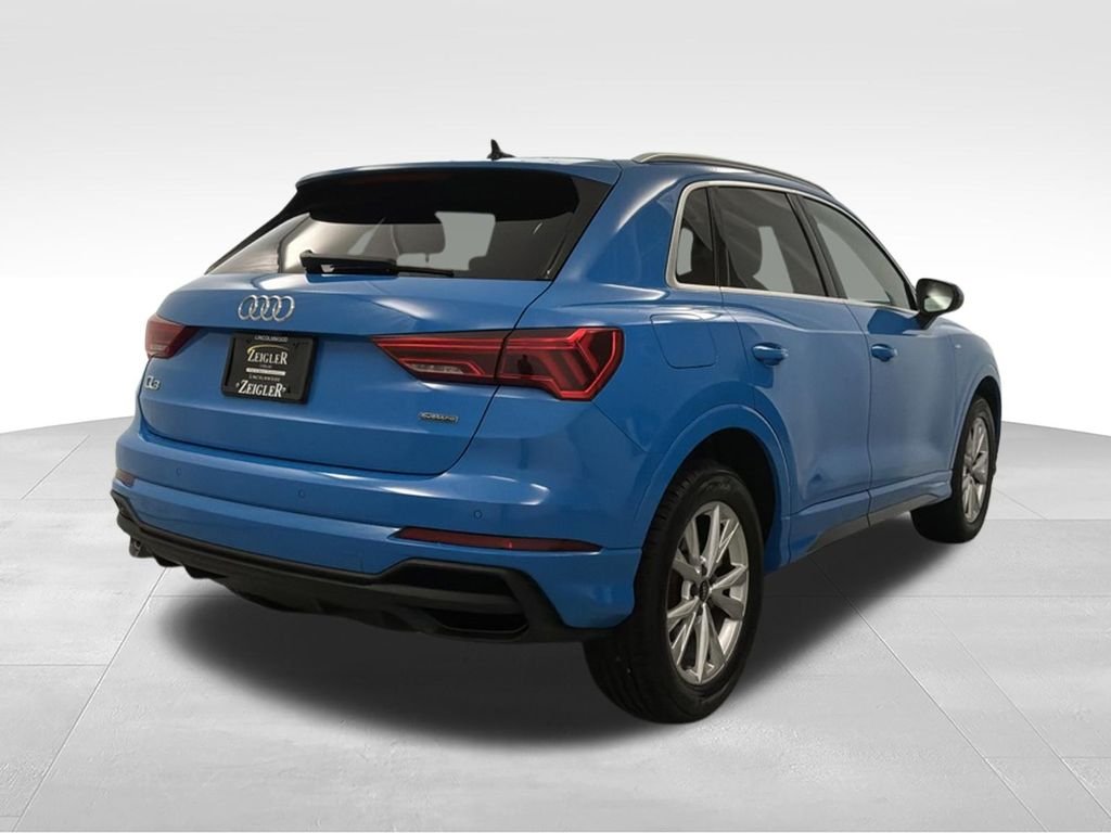 Used 2023  Audi Premium image 8