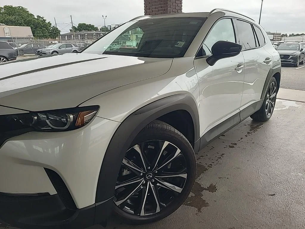 2025 Mazda CX-50 2.5 S Premium Plus's photo