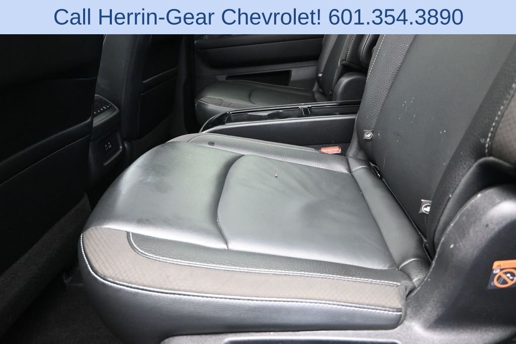 Used 2023 Red Nissan SL image 16