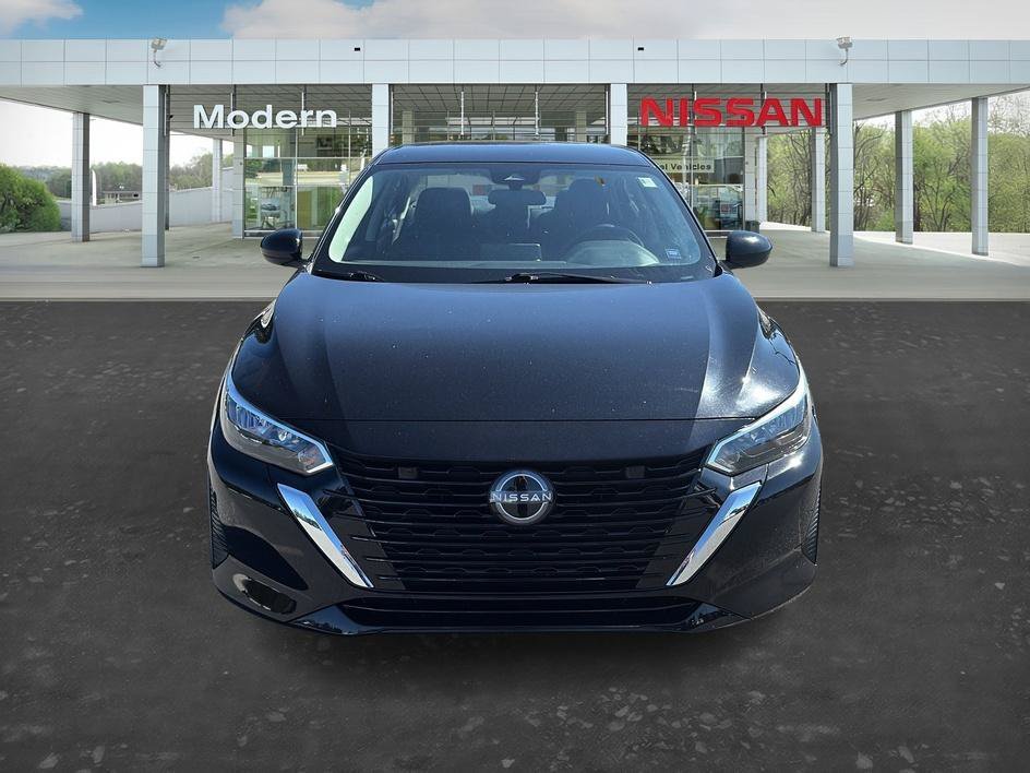 Used 2025 Super Black Nissan SV image 8