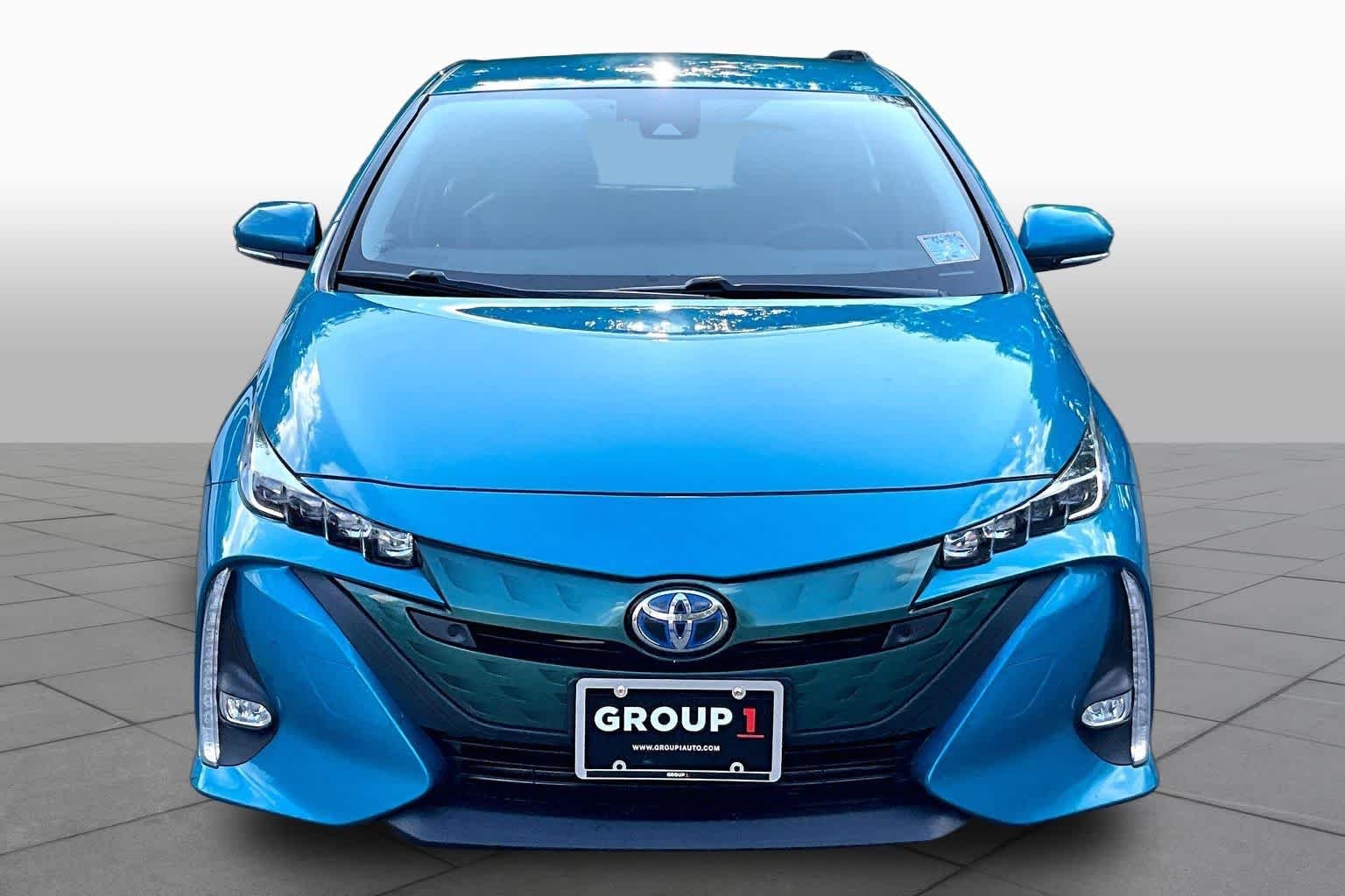 Certified Used 2017 Blue Magnetism Toyota Advanced image 4