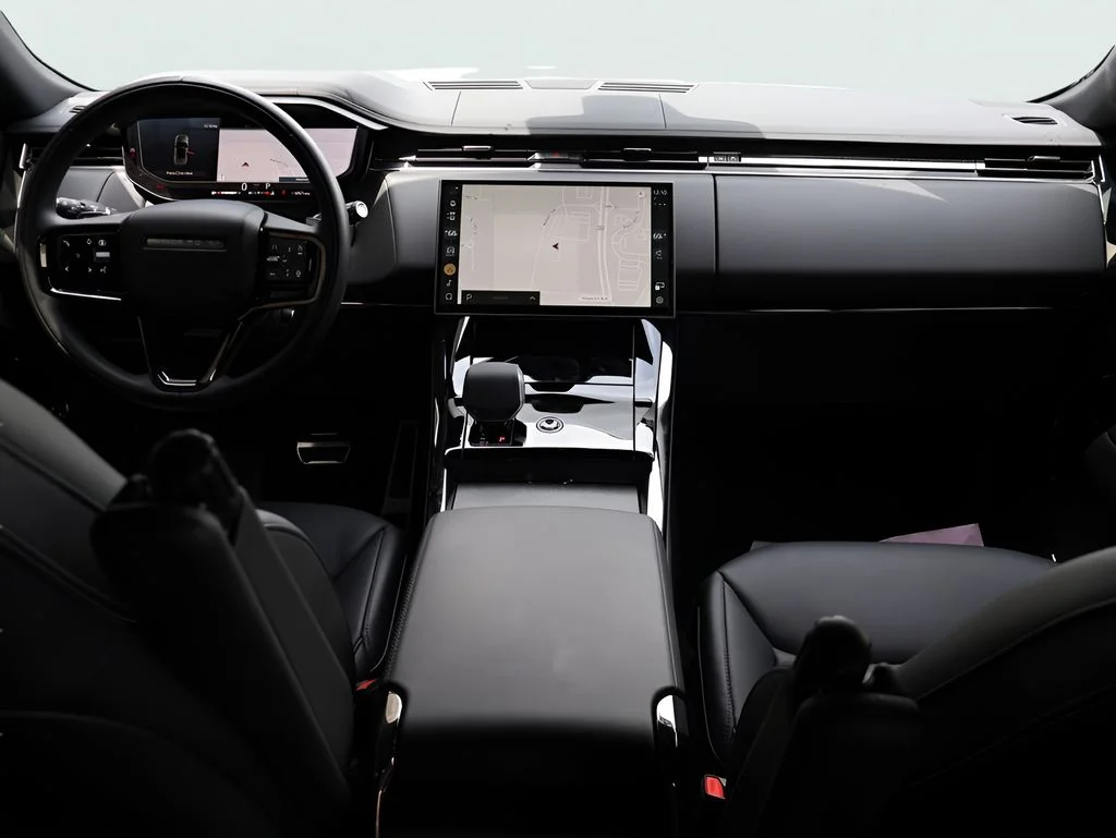 Certified Used 2025 Fuji White Land Rover Dynamic SE image 14