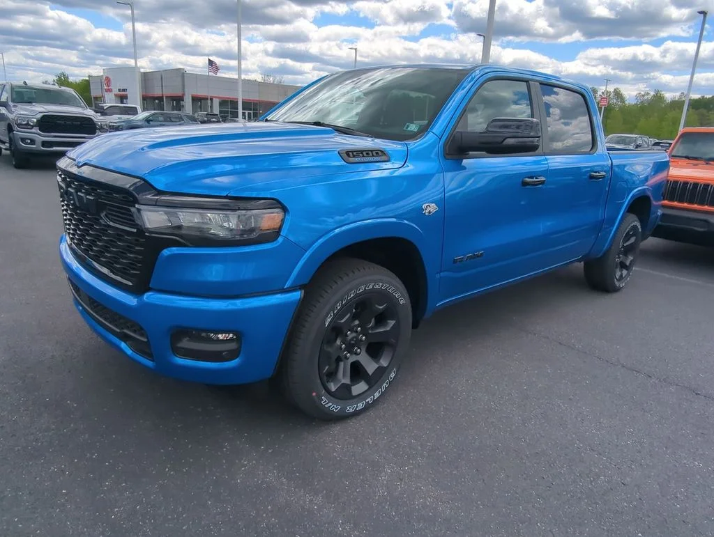 New 2026 Hydro Blue Pearl-Coat Exterior Paint RAM Big Horn/Lone Star image 4