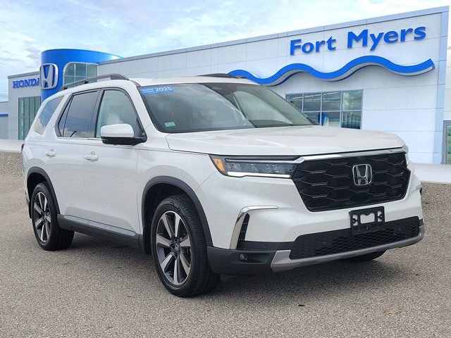2025 Honda Pilot Elite AWD's photo
