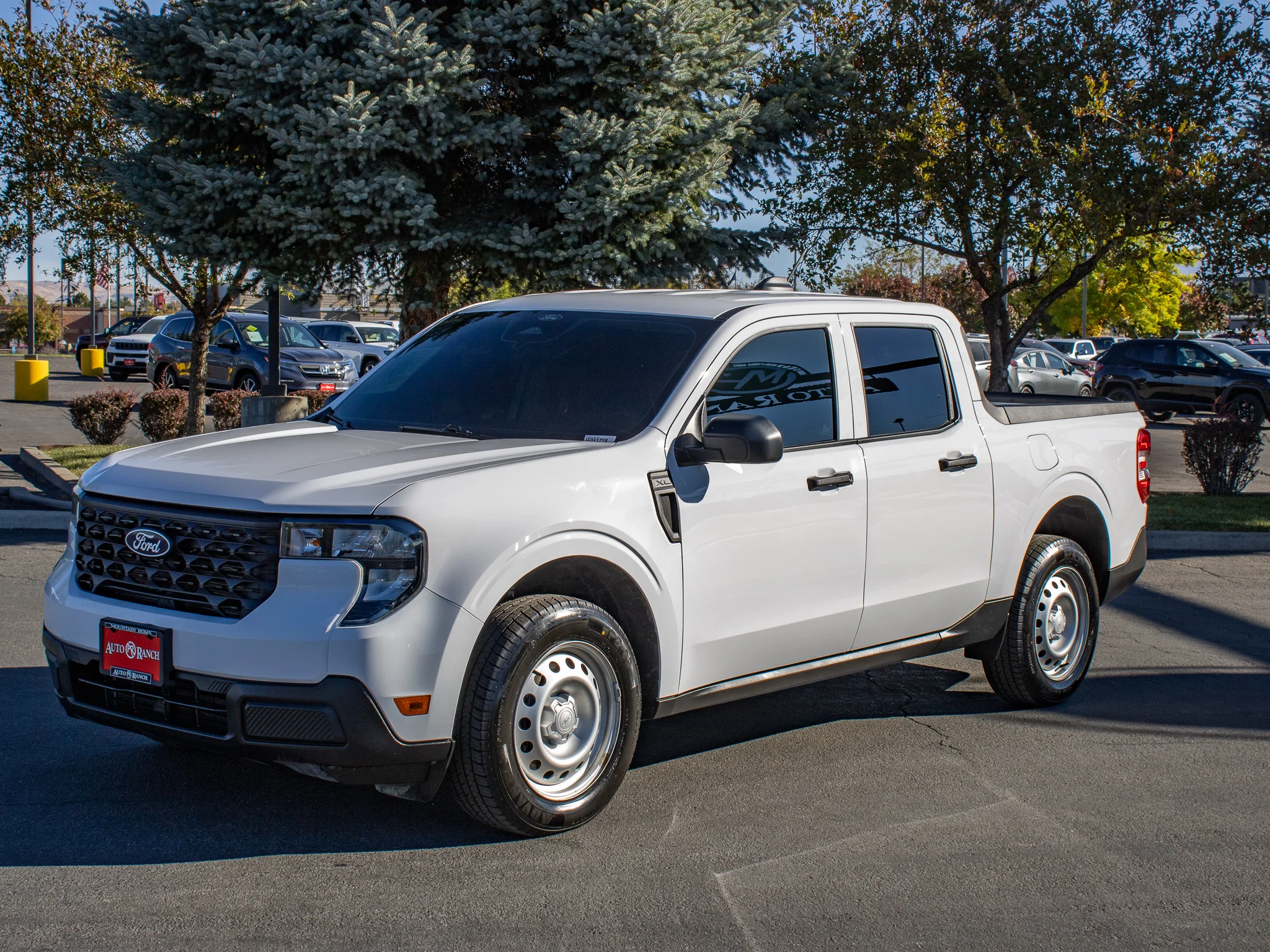 Used 2026 Oxford White Ford XL image 4