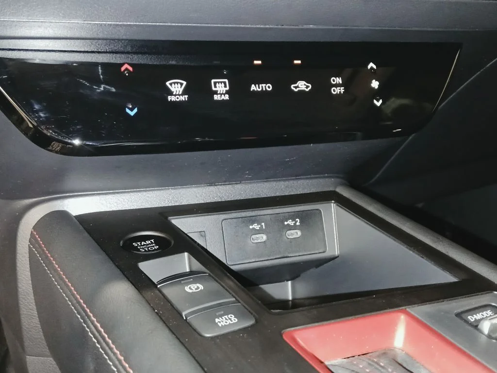 Used 2025 Black Nissan SR image 19