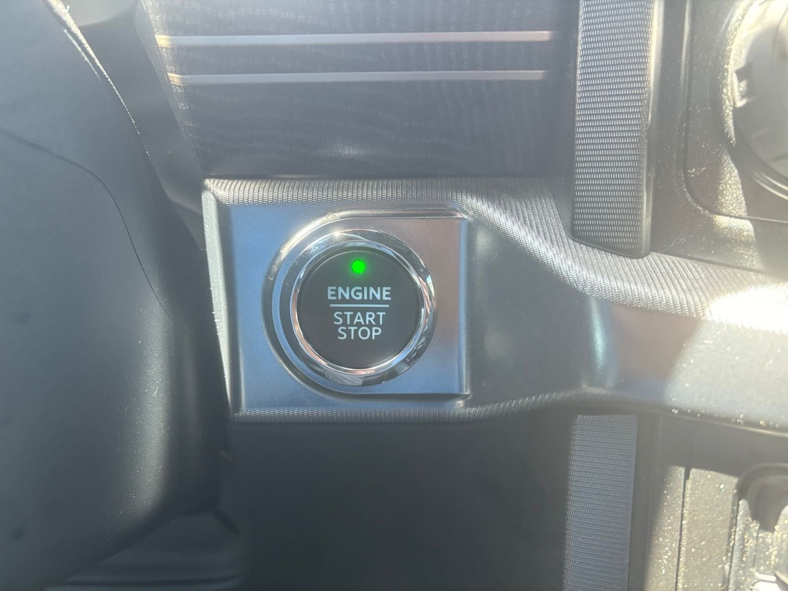 Used 2022 Silver Ford Platinum image 24