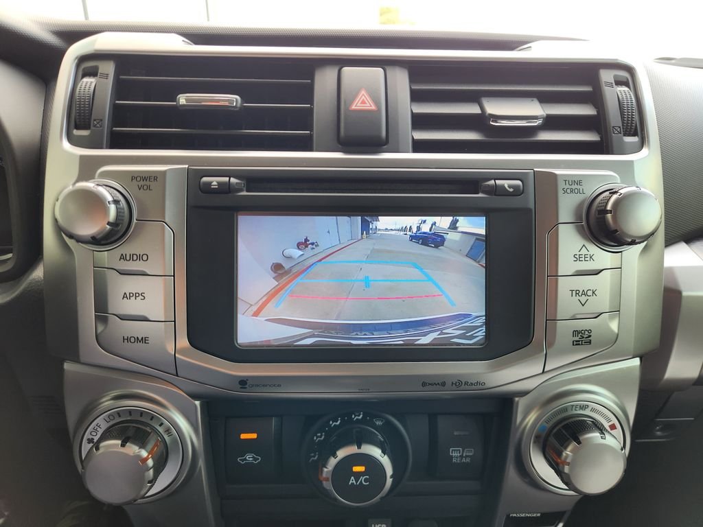 Used 2016 Super White Toyota SR5 Premium image 17