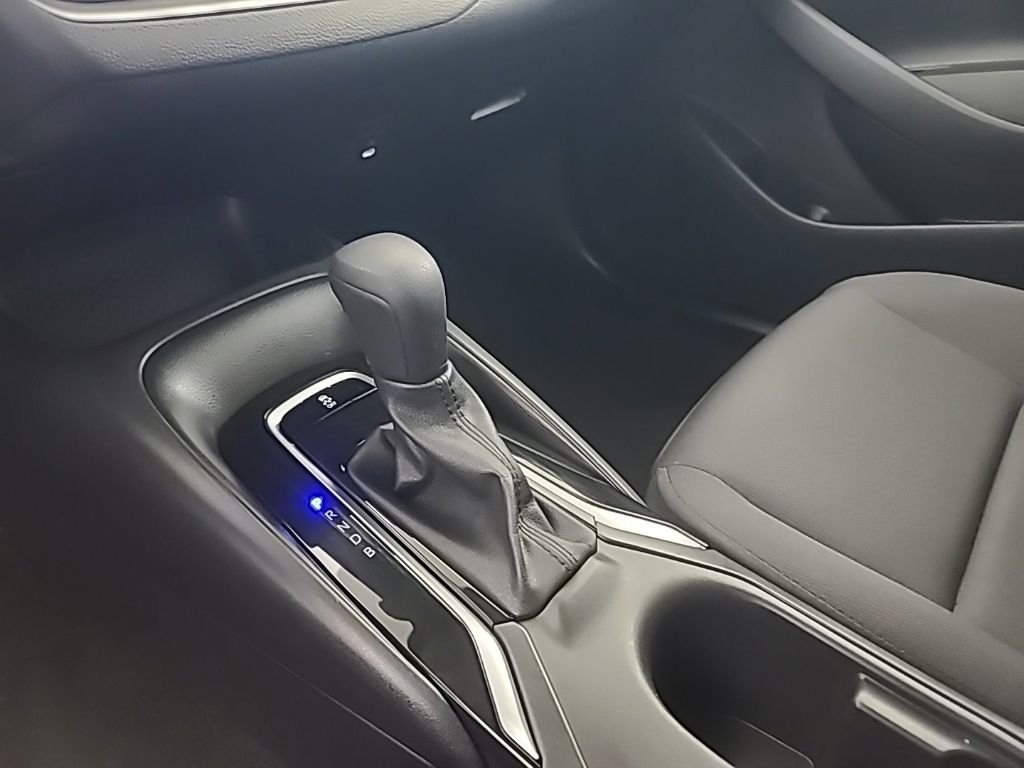 2025 Toyota Corolla LE - Photo 35