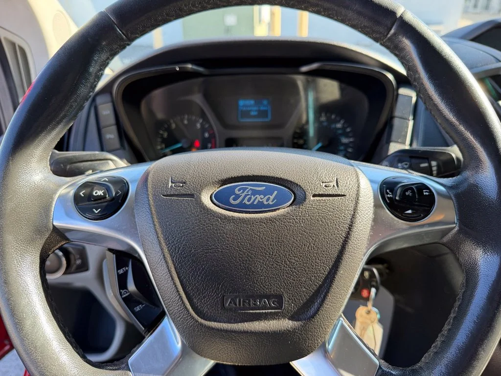 Used 2015 Red Ford Base image 17