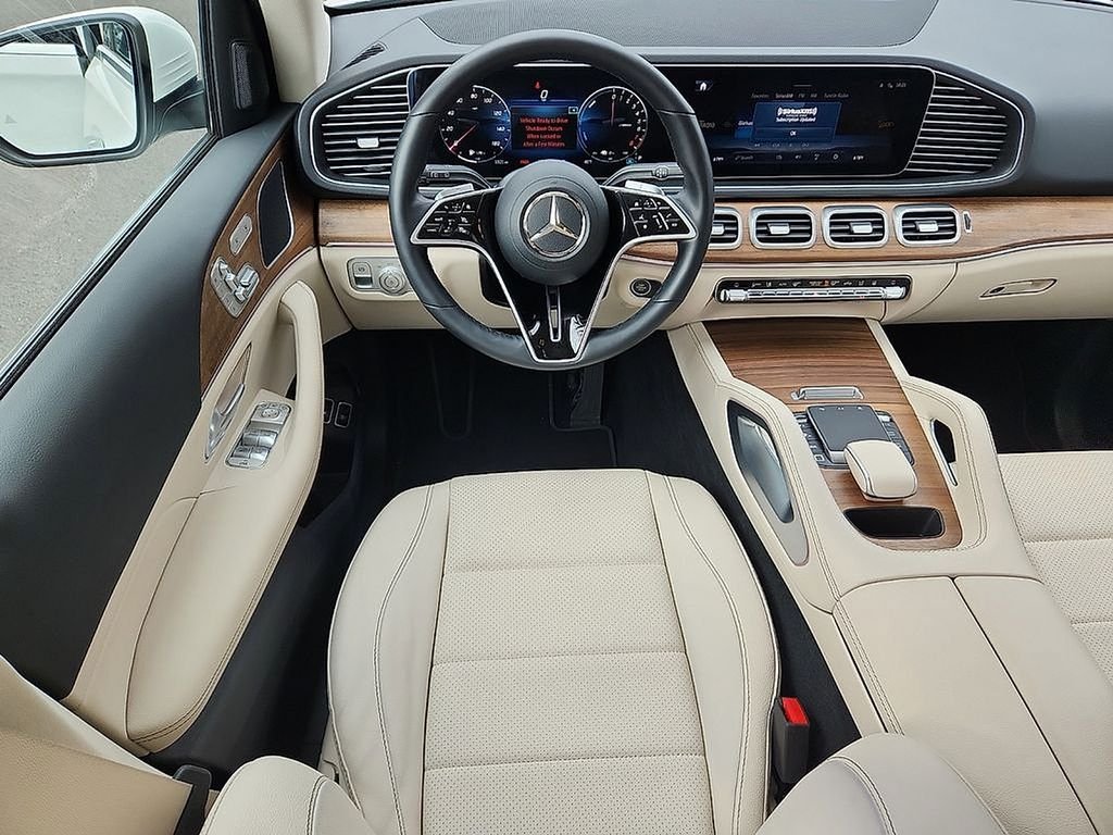 Certified Used 2025 Polar White Mercedes-Benz GLE 450e image 11