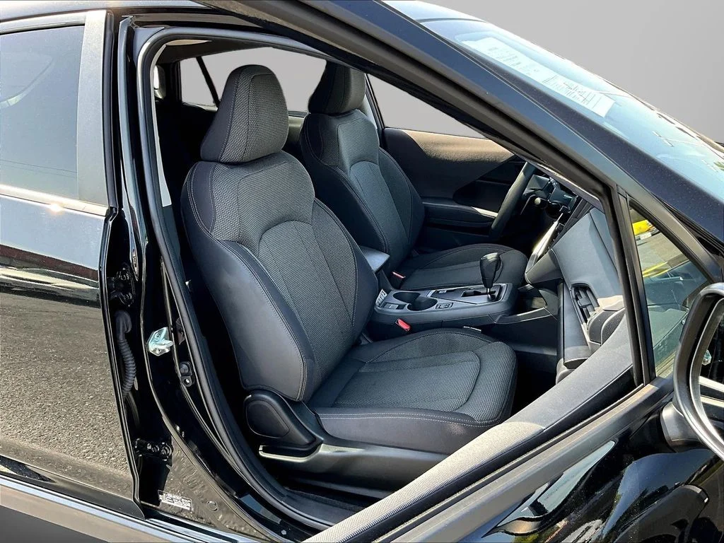 Used 2024 Crystal Black Silica Subaru Premium image 31