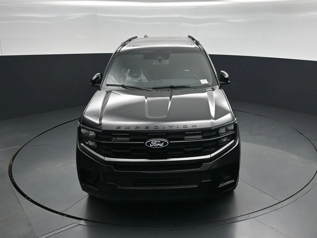 New 2027 Agate Black Metallic Ford Platinum image 36