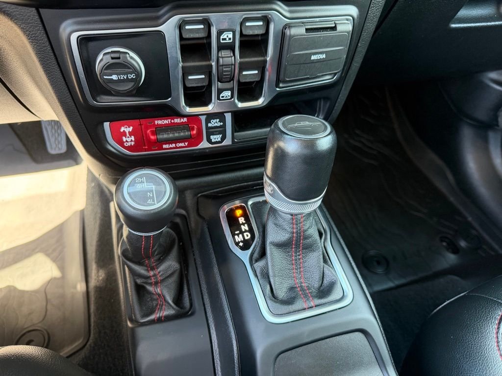 Used 2022 Sting-Gray Clearcoat Jeep Rubicon image 23
