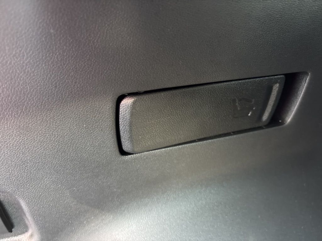 Used 2025 Gray Hyundai SEL image 35