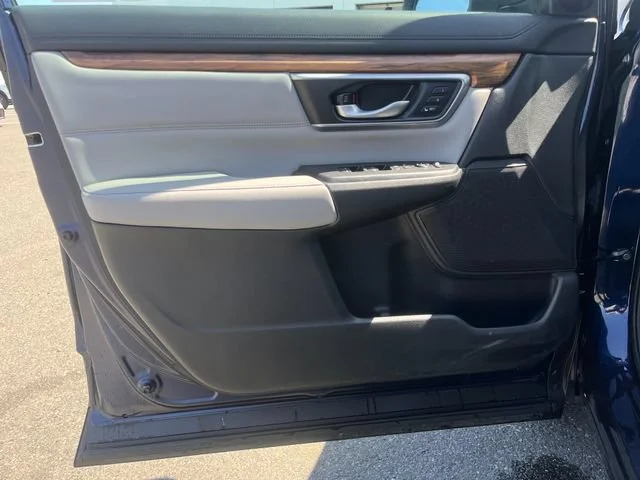 Used 2019 Gunmetal Metallic Honda Touring image 17