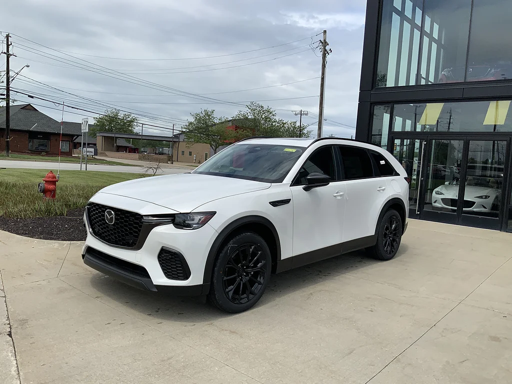 New 2026 Rhodium White Premium Mazda 3.3 Turbo Preferred image 3