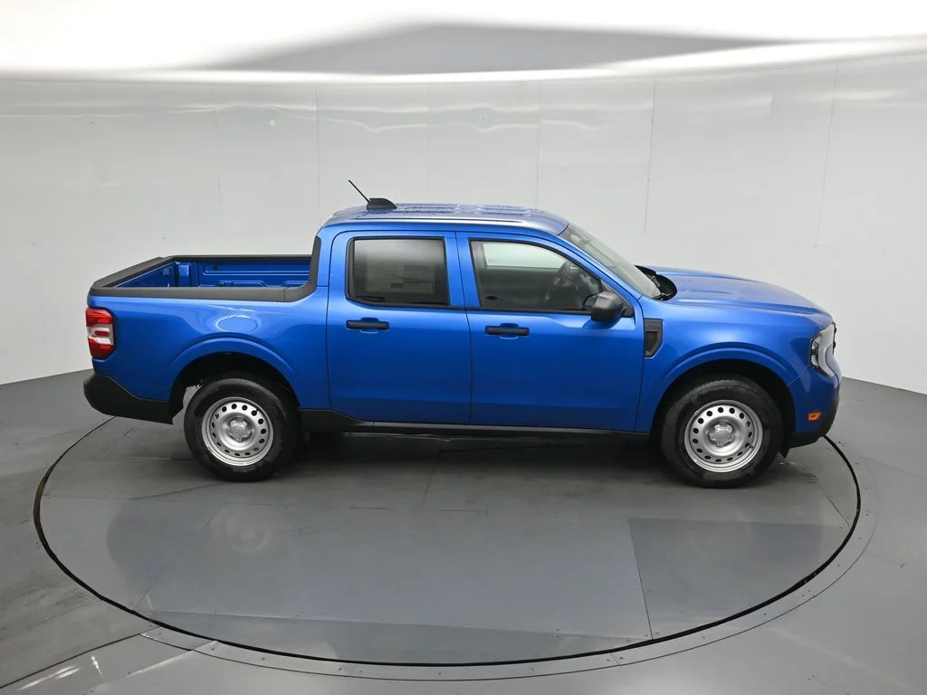 New 2026 Blue Ford XL image 34