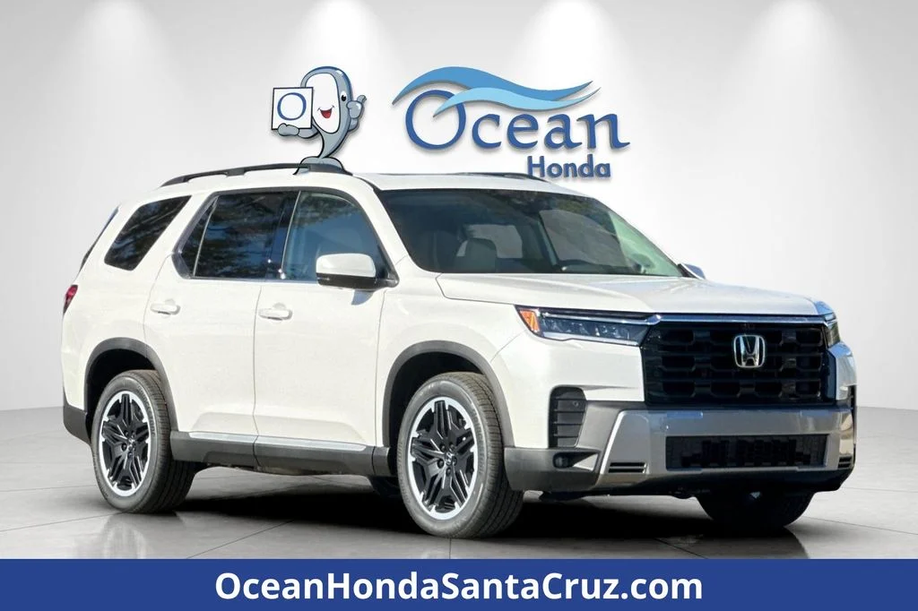 2026 Honda Pilot Touring AWD's photo