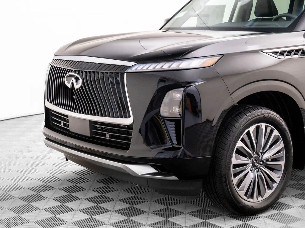 Used 2026 Black INFINITI LUXE image 34