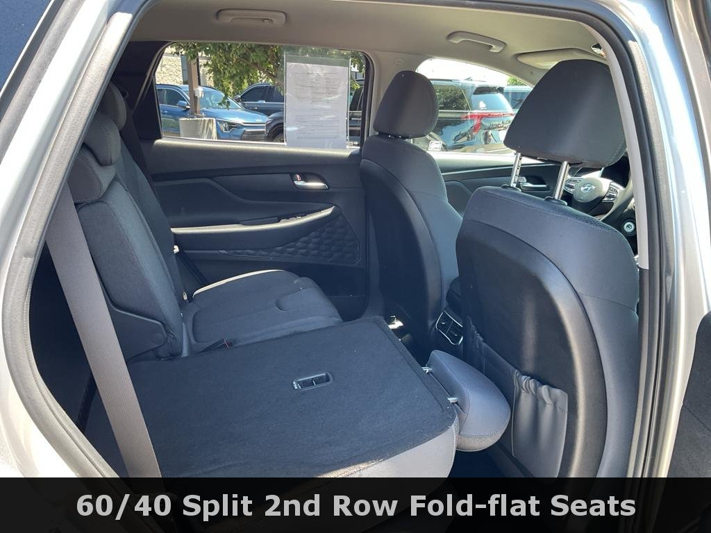 Used 2022 Shimmering Silver Hyundai SE image 14