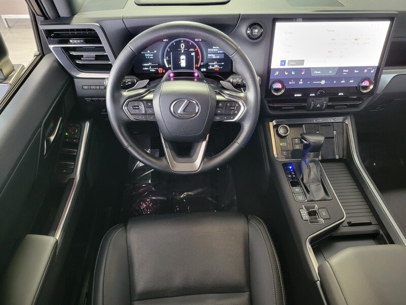 2024 Lexus GX Luxury - Photo 14
