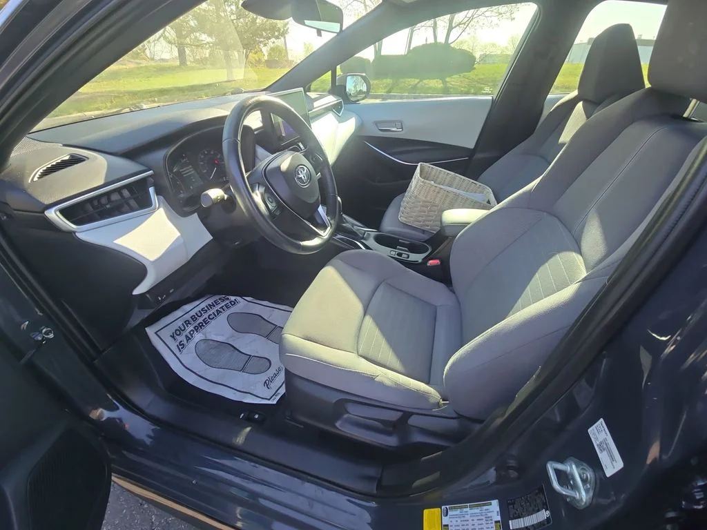 Used 2023 UNDERGROUND Toyota SE image 23