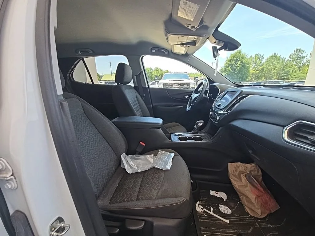 Used 2023 Summit White Chevrolet LT image 12