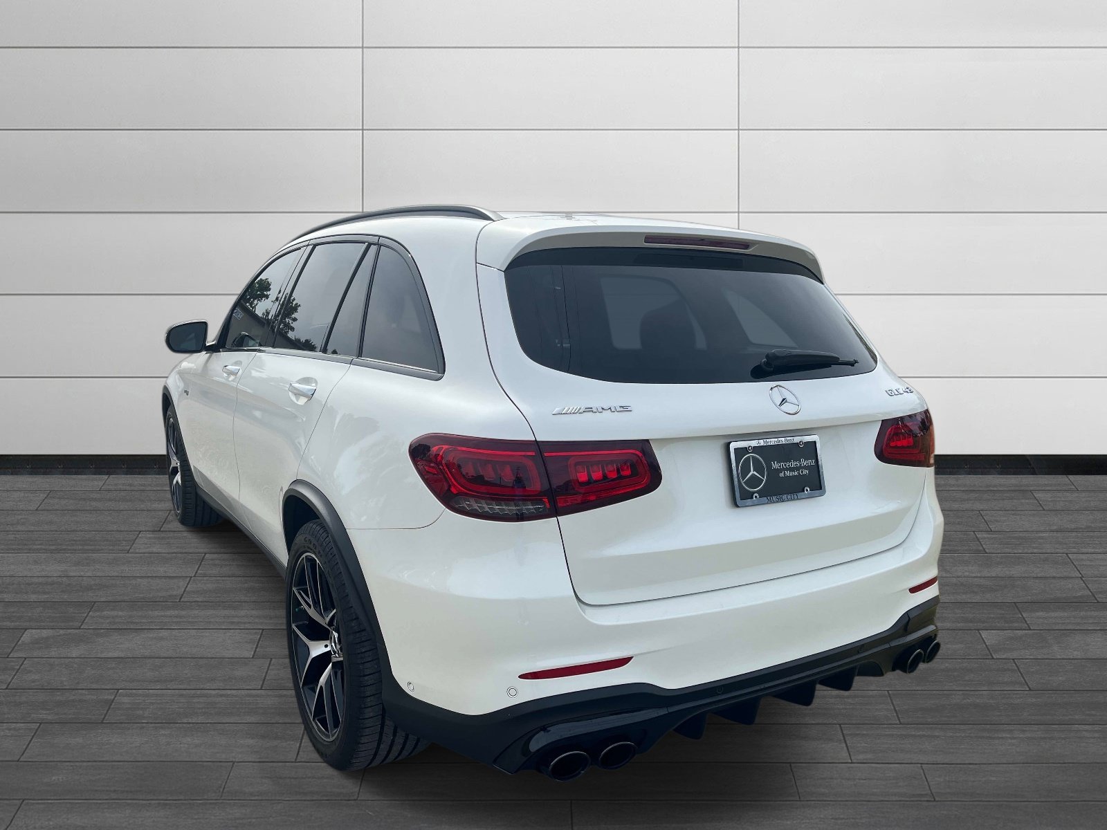 Certified Used 2022 MANUFAKTUR Diamond White Metallic Mercedes-Benz GLC 43 AMG® image 5