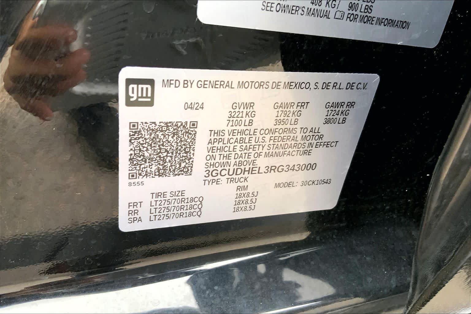 Used 2024 Black Chevrolet ZR2 image 37