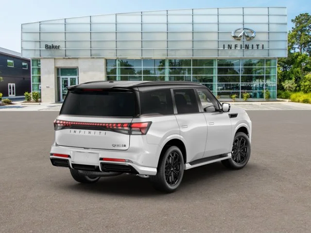 New 2027 2T RADIANT WHIT INFINITI SPORT image 5