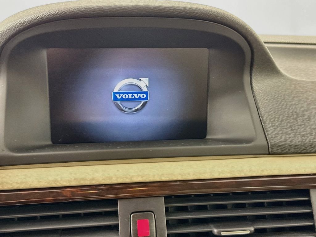Used 2015 Blue Volvo 3.2 Premier image 15