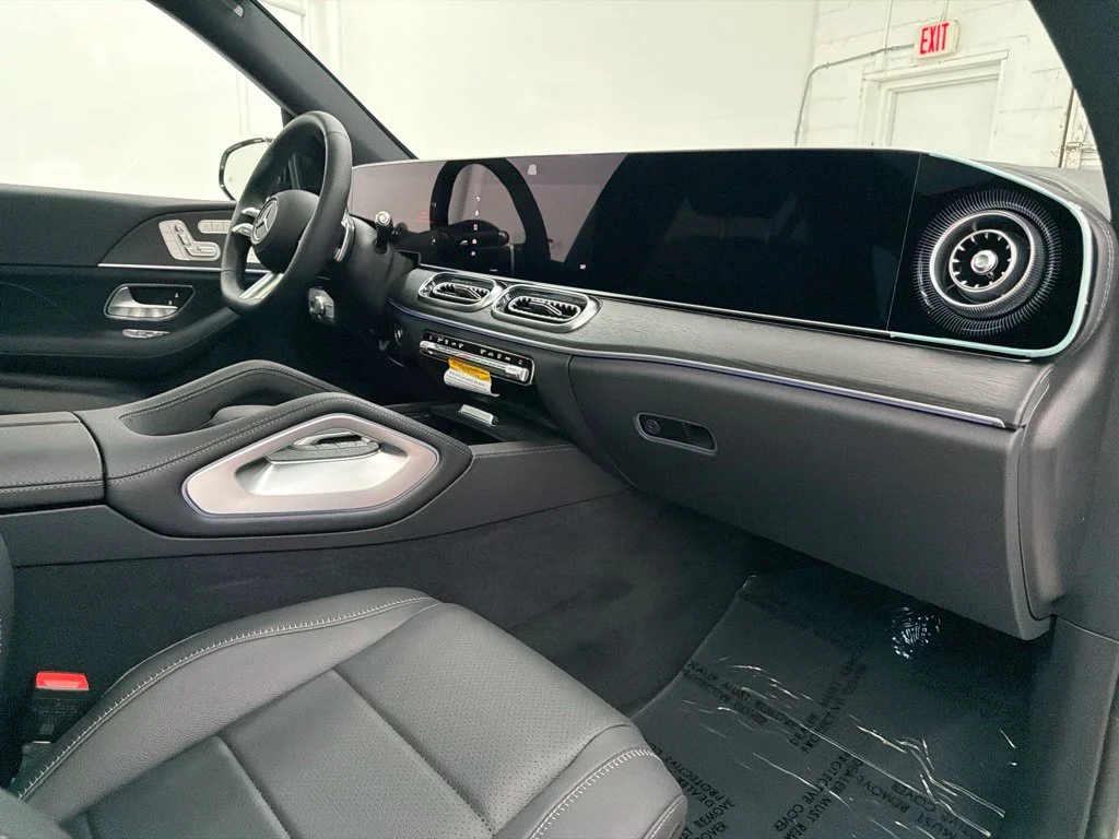 New 2027 White Mercedes-Benz GLE 450 image 31