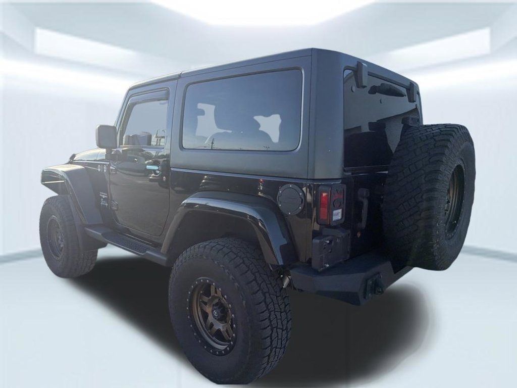 Used 2015 Black Clearcoat Jeep Sahara image 15