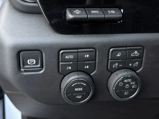 2026 Chevrolet Silverado 1500 ZR2 - Photo 18