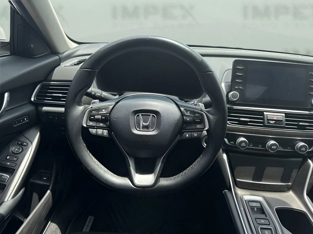 Used 2022  Honda Touring image 16