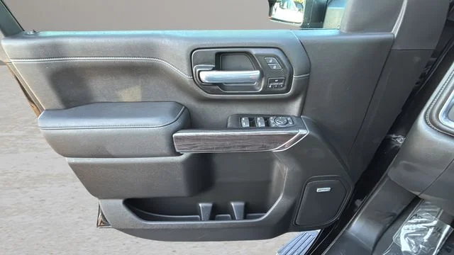 Used 2022 Black Chevrolet LTZ image 19