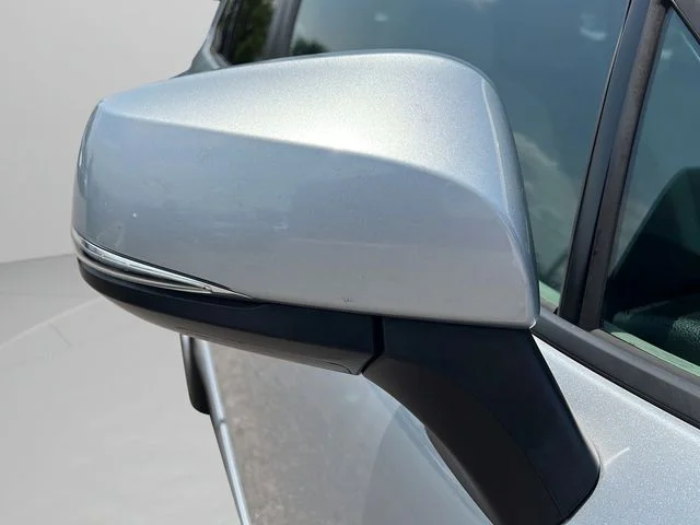 Used 2022 Silver Toyota LE image 25